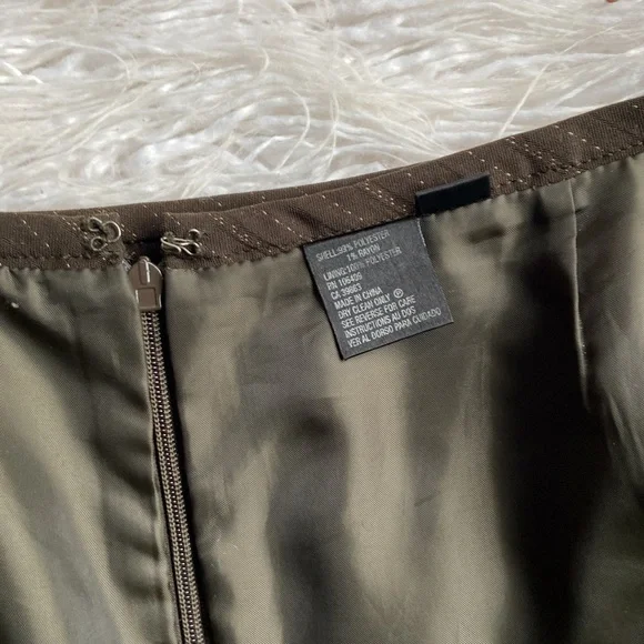 Tahari Chocolate 🍫 Suit US10 - Picture 4 of 16